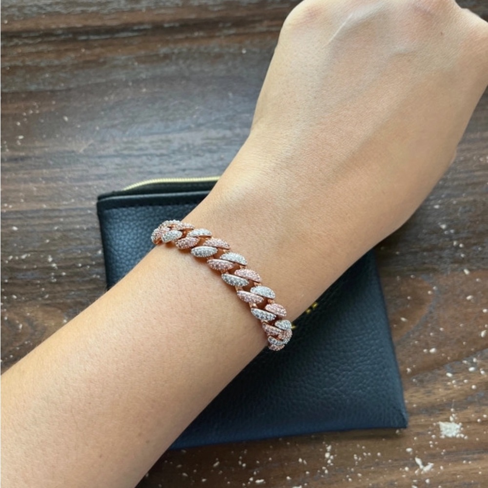 GLD Two tone Iced Cuban Bracelet - Picture 4 of 5
